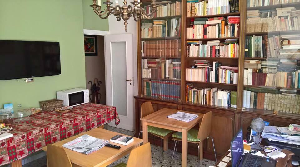 B&B Bibliotechina Naples Luaran gambar